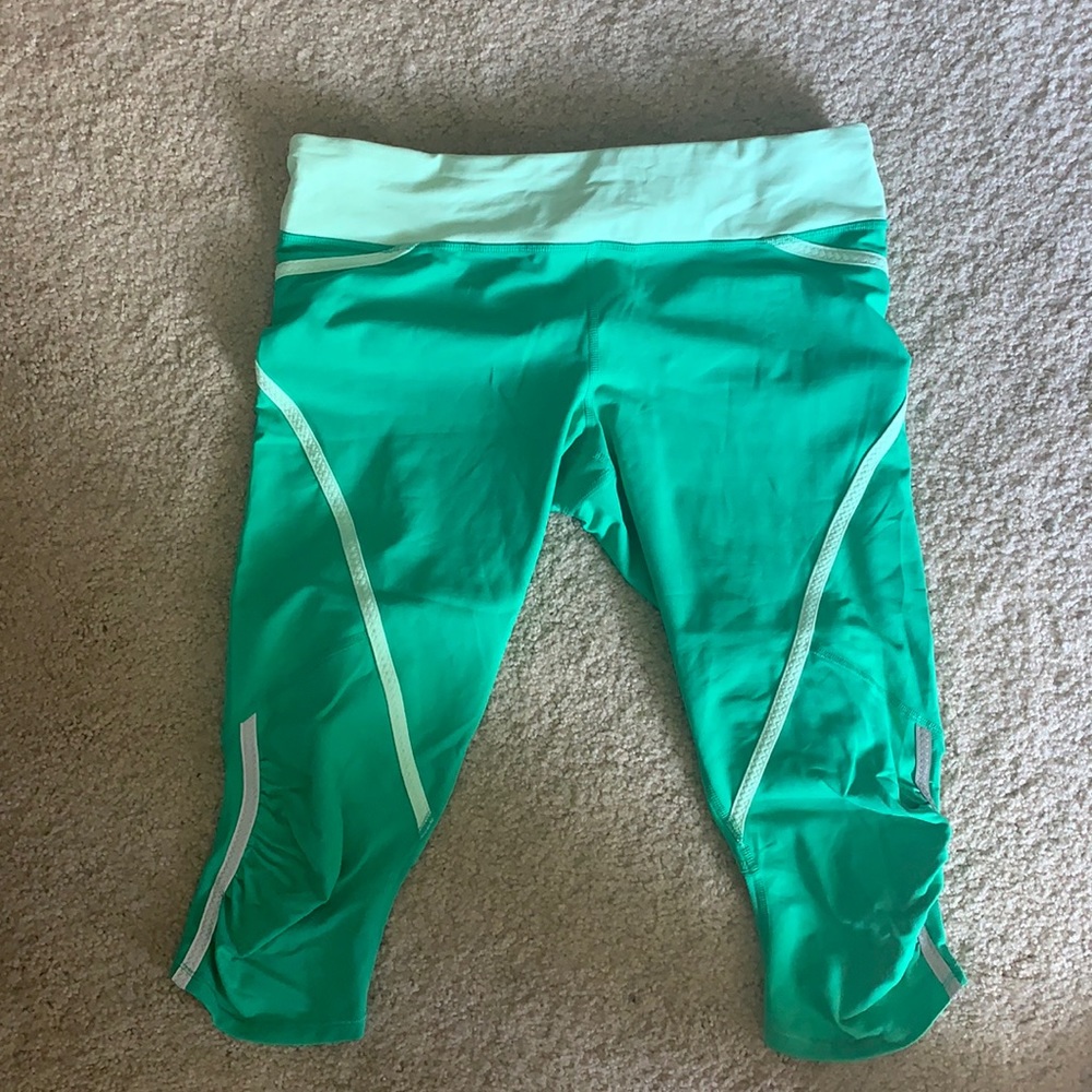 Lululemon size 10 Capri leggings pace rival